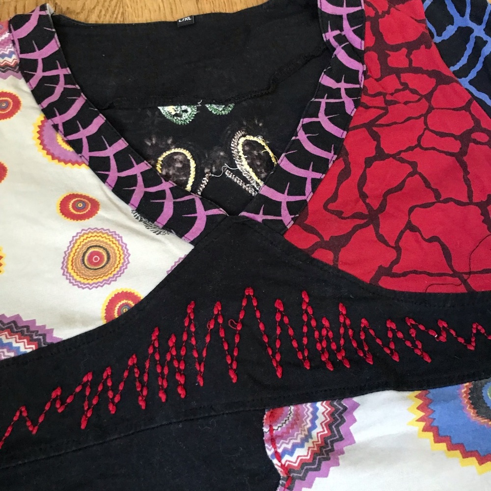 Beautiful knit dress from the Netherlands with an Asian vibe - Picture 4 of 12